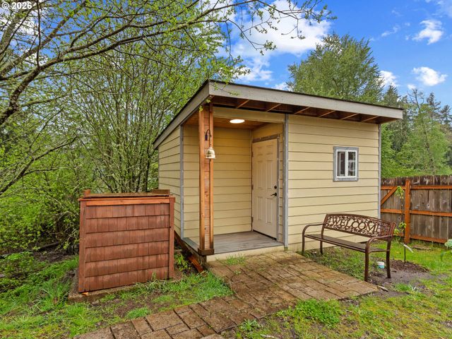 601 Stone View Way, Kalama, WA 98625