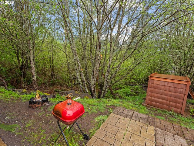 601 Stone View Way, Kalama, WA 98625
