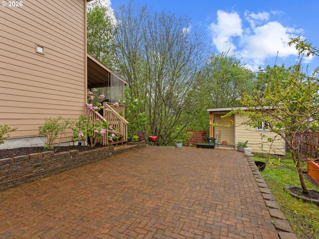 601 Stone View Way, Kalama, WA 98625