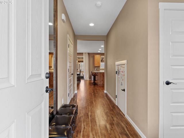 601 Stone View Way, Kalama, WA 98625