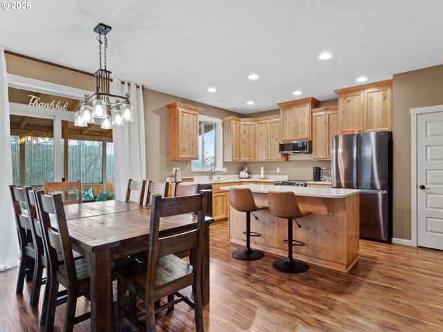 601 Stone View Way, Kalama, WA 98625