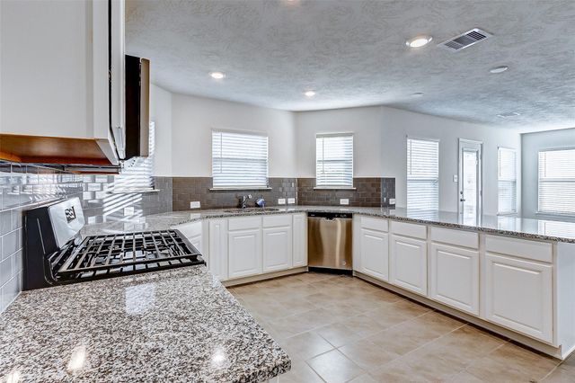 12451 Buck Sable Lane, Houston, TX 77044