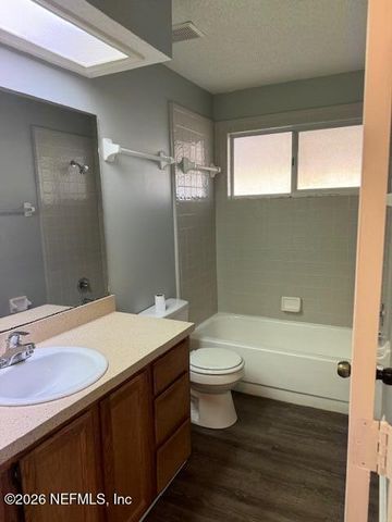 8166 ROCKY CREEK Drive, Jacksonville, FL 32244