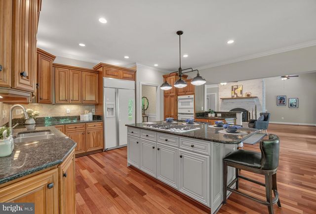 1135 GOLDFINCH LN, Millersville, MD 21108