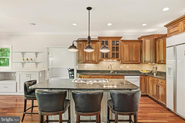 1135 GOLDFINCH LN, Millersville, MD 21108