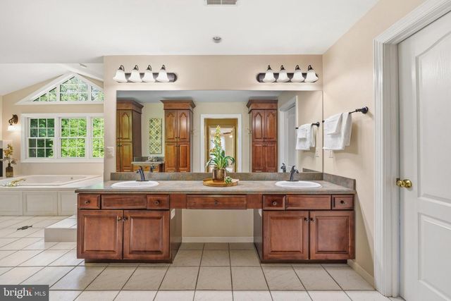 1135 GOLDFINCH LN, Millersville, MD 21108