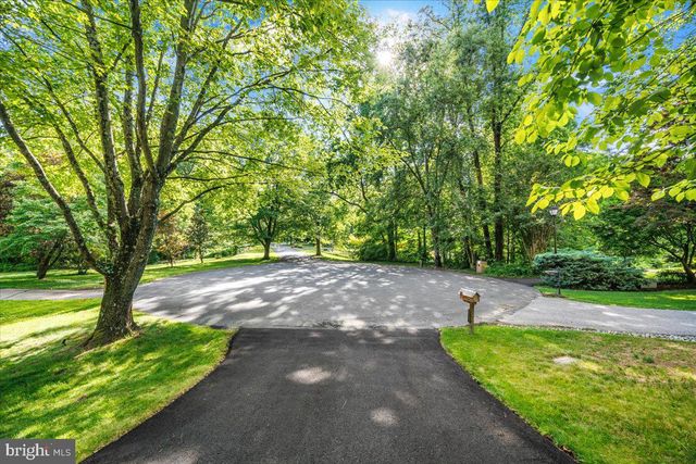 1135 GOLDFINCH LN, Millersville, MD 21108
