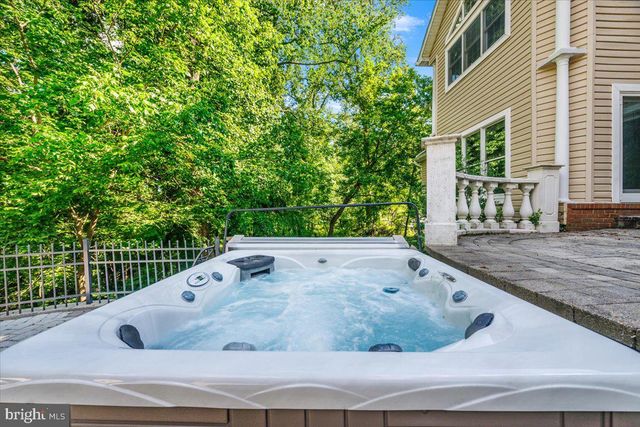 1135 GOLDFINCH LN, Millersville, MD 21108