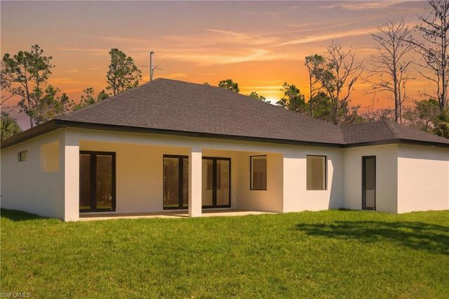 1514 47th AVE NE, Naples, FL 34120