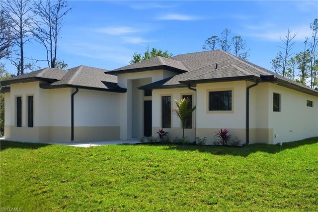 1514 47th AVE NE, Naples, FL 34120