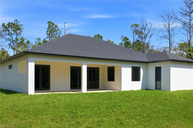 1514 47th AVE NE, Naples, FL 34120