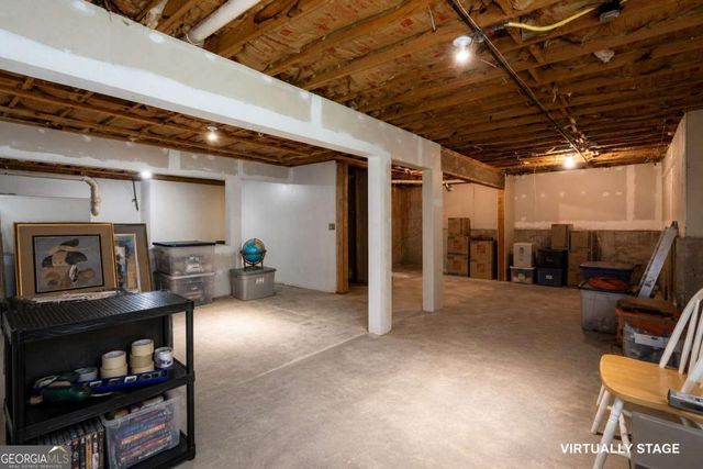 990 Omaha Drive, Norcross, GA 30093