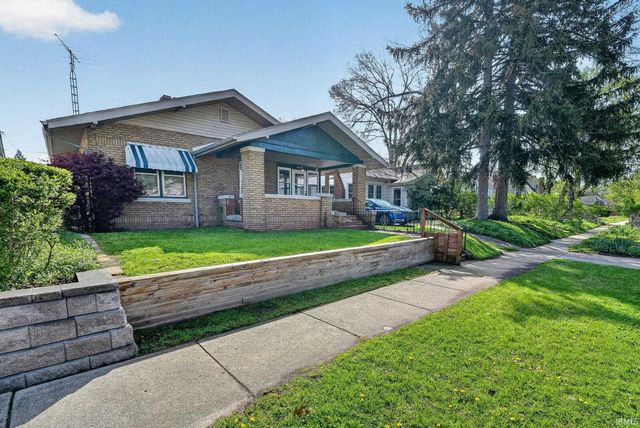 1958 Beverly Place, South Bend, IN 46616