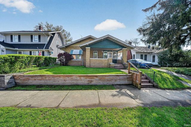 1958 Beverly Place, South Bend, IN 46616