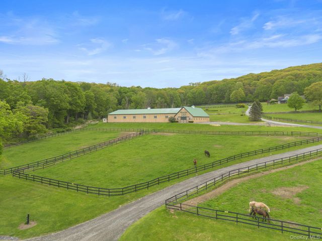 5 McCarthy Road, Holmes, NY 12531