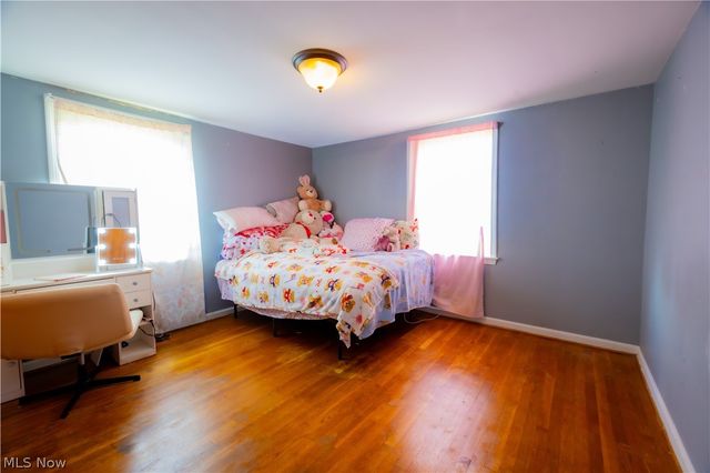 2835 S Schenley Avenue, Youngstown, OH 44511