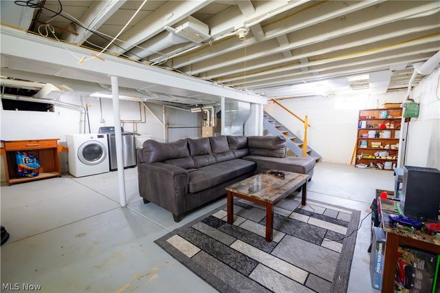 2835 S Schenley Avenue, Youngstown, OH 44511