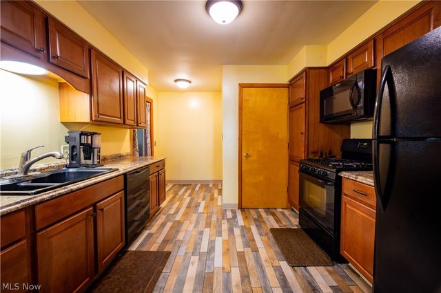 2835 S Schenley Avenue, Youngstown, OH 44511