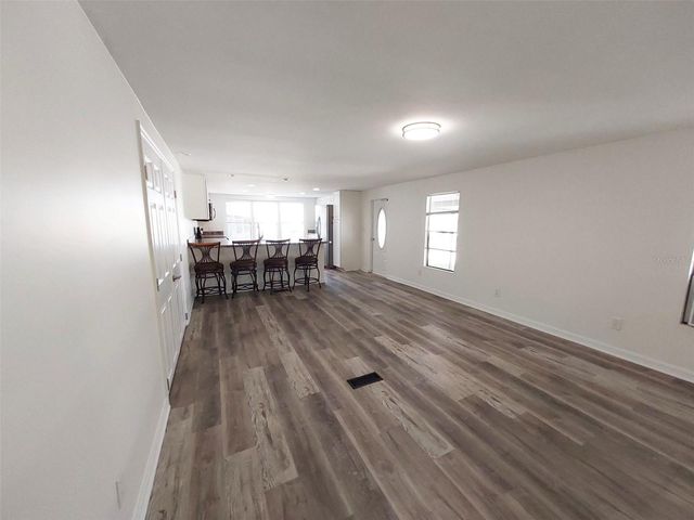 302 52ND AVENUE TERRACE E, Bradenton, FL 34203