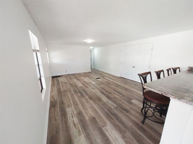 302 52ND AVENUE TERRACE E, Bradenton, FL 34203