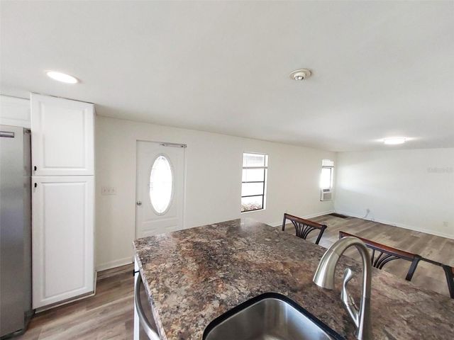 302 52ND AVENUE TERRACE E, Bradenton, FL 34203