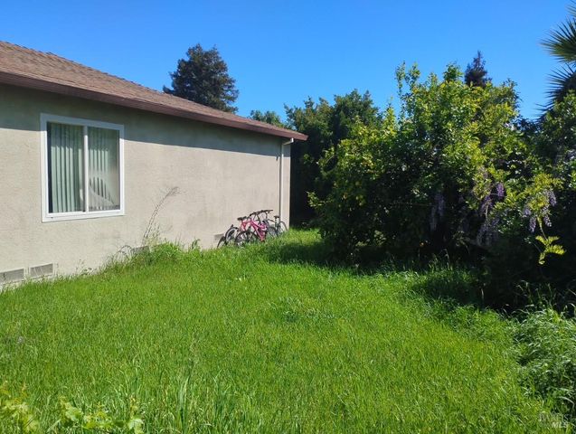 883 Inverness Ct, Fairfield, CA 94533