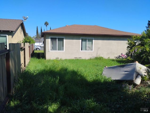 883 Inverness Ct, Fairfield, CA 94533