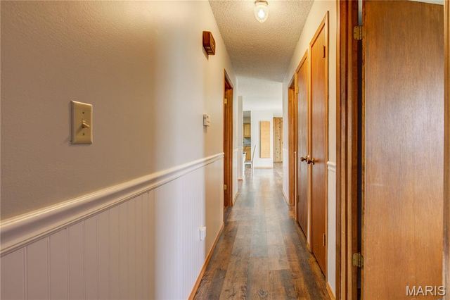 202 Ashley Dr, Sikeston, MO 63801