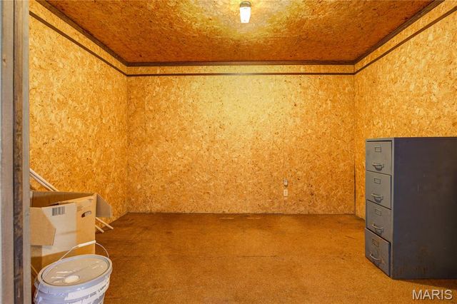 202 Ashley Dr, Sikeston, MO 63801