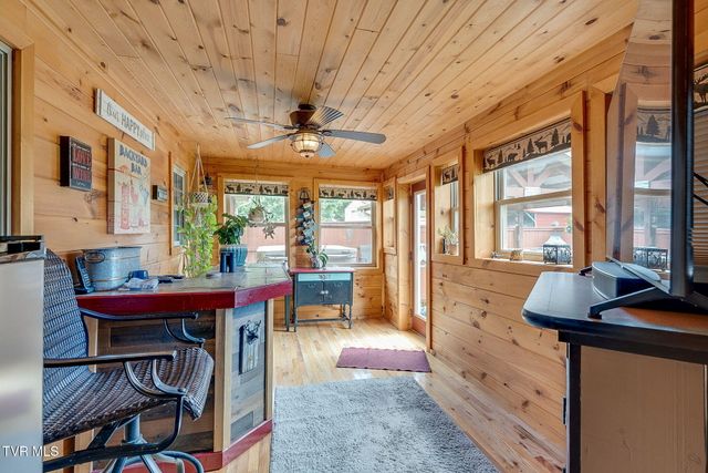 1025 Old Iron Mtn Road, Unicoi, TN 37692