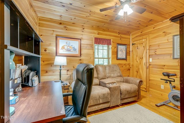 1025 Old Iron Mtn Road, Unicoi, TN 37692