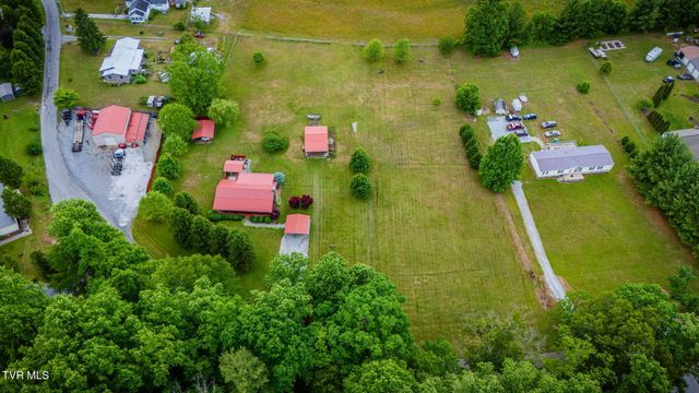 1025 Old Iron Mtn Road, Unicoi, TN 37692