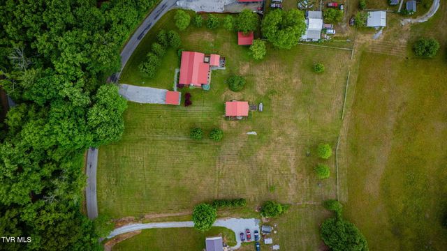 1025 Old Iron Mtn Road, Unicoi, TN 37692