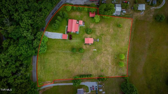 1025 Old Iron Mtn Road, Unicoi, TN 37692