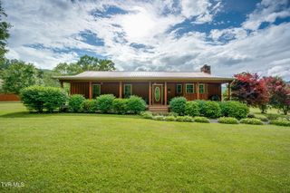 1025 Old Iron Mtn Road, Unicoi, TN 37692