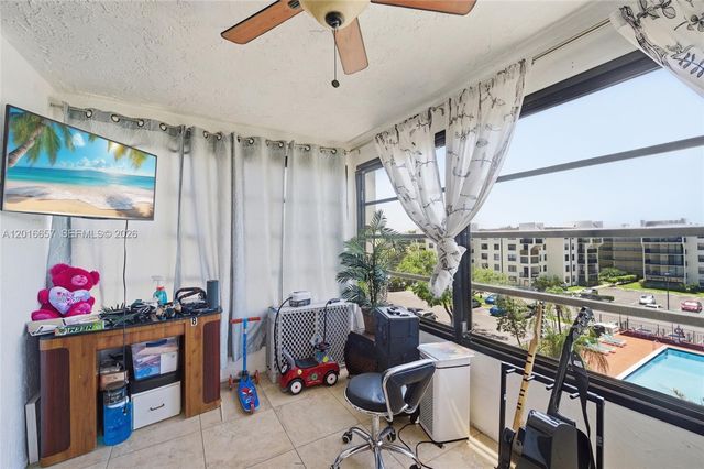 6195 Rock Island Rd 511, Tamarac, FL 33319