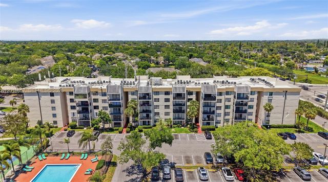 6195 Rock Island Rd 511, Tamarac, FL 33319