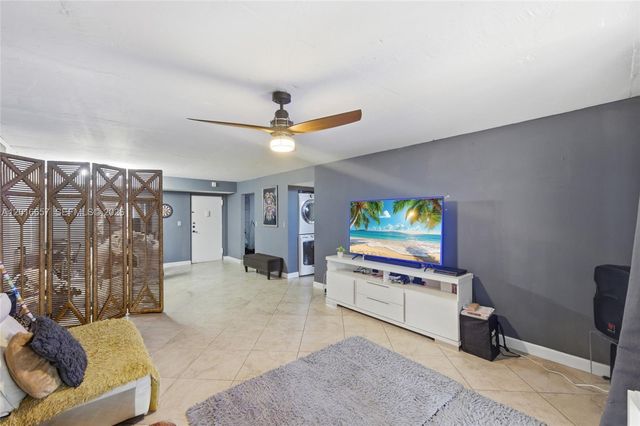 6195 Rock Island Rd 511, Tamarac, FL 33319