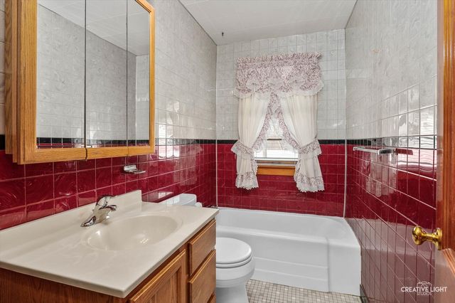 268 S Adams Street, Oswego, IL 60543