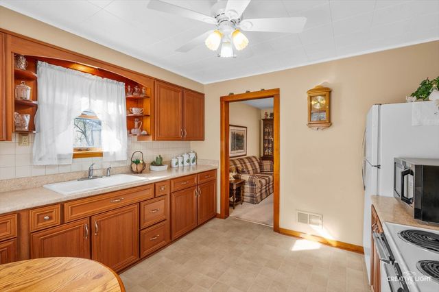 268 S Adams Street, Oswego, IL 60543