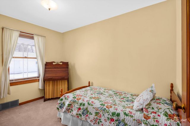 268 S Adams Street, Oswego, IL 60543