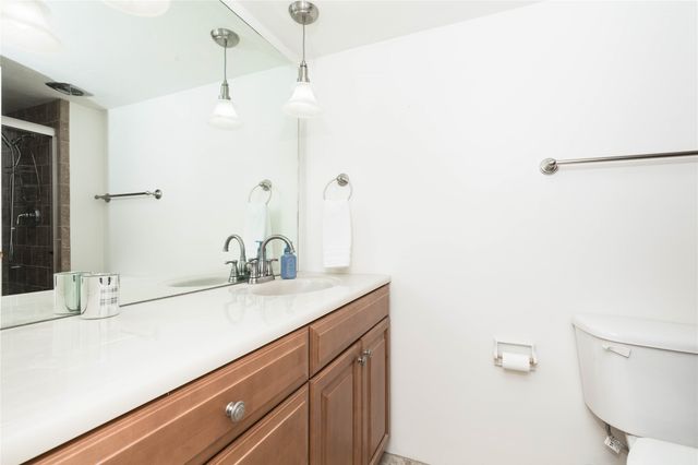 3663 Grand Avenue 808, Des Moines, IA 50312