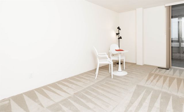 3663 Grand Avenue 808, Des Moines, IA 50312