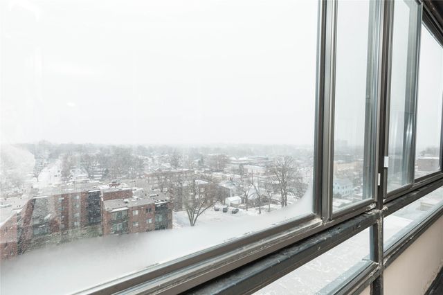 3663 Grand Avenue 808, Des Moines, IA 50312