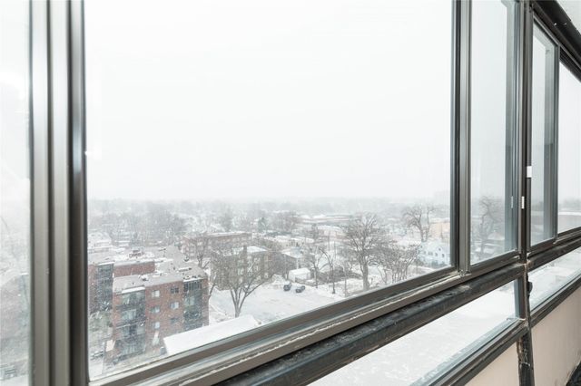 3663 Grand Avenue 808, Des Moines, IA 50312