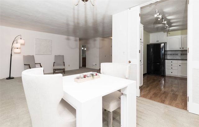 3663 Grand Avenue 808, Des Moines, IA 50312