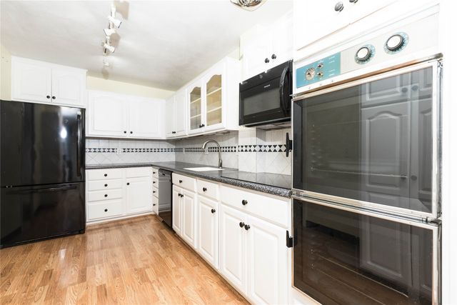 3663 Grand Avenue 808, Des Moines, IA 50312