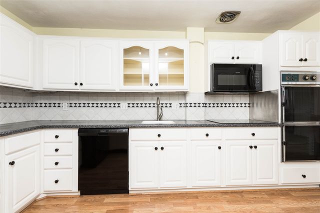 3663 Grand Avenue 808, Des Moines, IA 50312