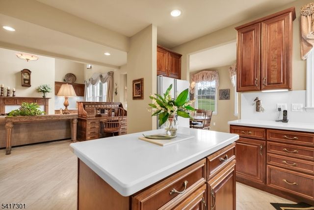 24 Benedict Cres, Bernards Twp., NJ 07920