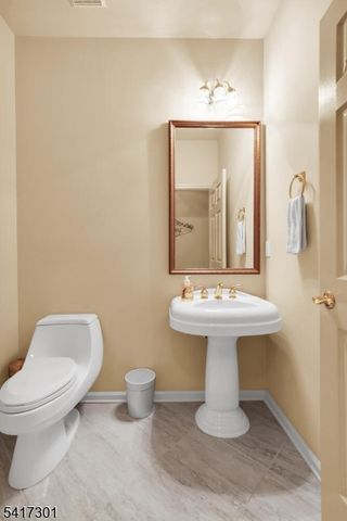 24 Benedict Cres, Bernards Twp., NJ 07920